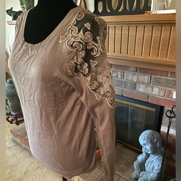 SWEATER SIZE L - Picture 3 of 6